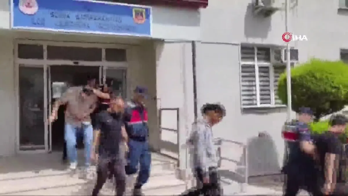 Manisa'da uyuşturucu operasyonu: 33 gözaltı