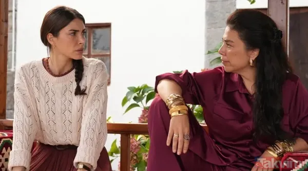 Taşacak Bu Deniz Zarife kim? Yeşim Ceren Bozoğlu kaç yaşında, nereli ve hangi dizilerde oynadı? - 6