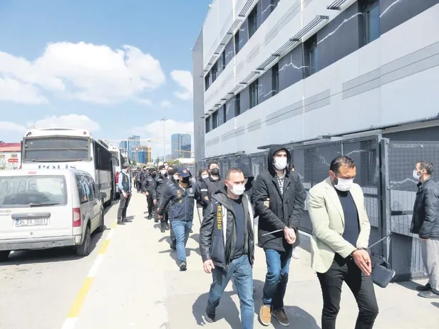 kripto-vurgunu-yapan-thodex-ceosu-faruk-fatih-ozerin-hakim-karsisina-cikan-agabeyinden-sasirtan-savunma-1651782989280.jpeg Kripto vurgunu yapan Thodex CEO’su Faruk Fatih Özer'in hakim karşısına çıkan ağabeyinden şaşırtan savunma-3