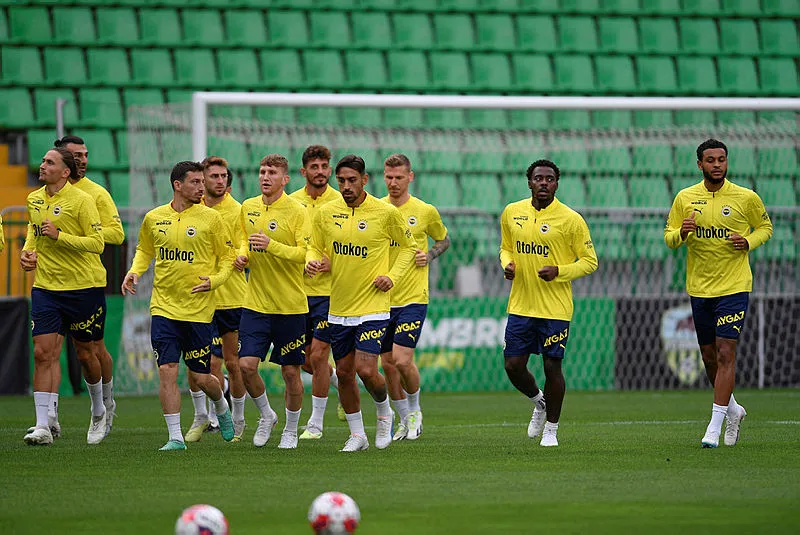 Fenerbahçe'de bir ayrılık daha! İşte yeni takımı - 2