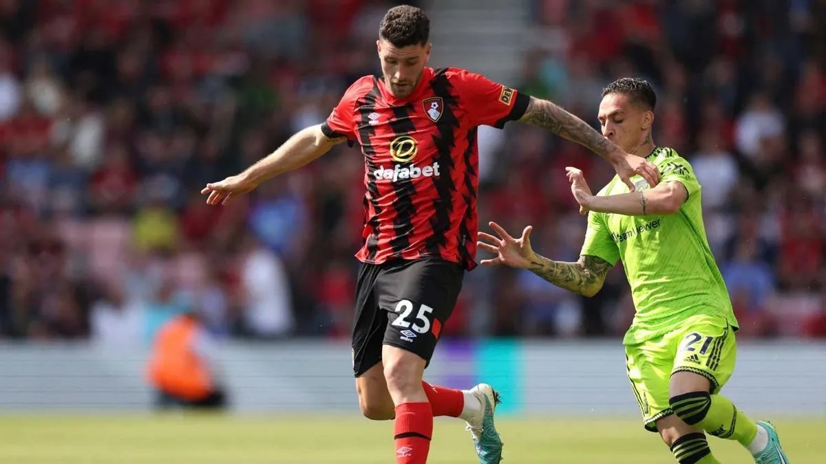 Fenerbahçe'de Marcos Senesi sürprizi!