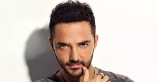 Rafet El Roman’dan sonra Gökhan Özen de görüntüsüyle şaşırttı! Ünlü şarkıcı sosyal medyanın diline düştü