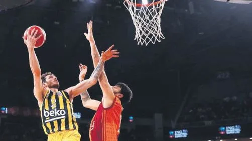 fenerbahce-kadinlar-avrupa-ligi-finalinde-soprona-karsi-husran-yasadi-1649628916909.jpeg Fenerbahçe Kadınlar Avrupa Ligi finalinde Sopron’a karşı hüsran yaşadı-6