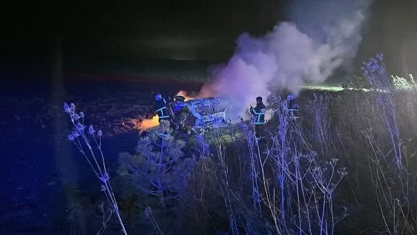 Kütahya'da kan donduran kaza: Takla atıp alev alan otomobilde hayatını kaybetti-4