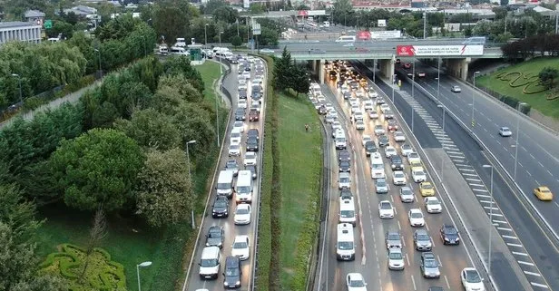 İstanbul’da trafik çilesi: Yoğunluk yüzde 70’e dayandı | YOL DURUMU
