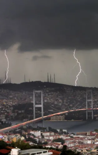 Sağanak yağış, fırtına ve sel... Meteorolojiden son dakika uyarısı! İl il güncel hava durumu tahmin haritası | 12-16 Haziran