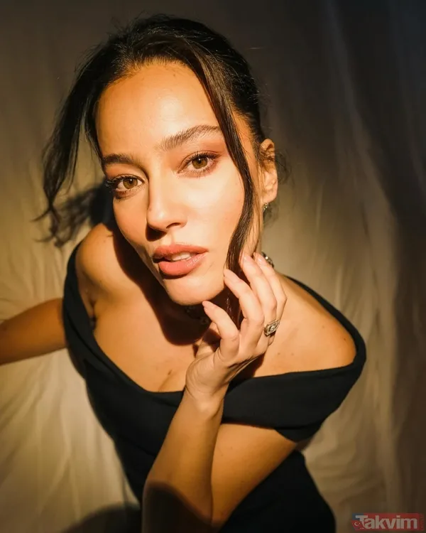 Kuruluş Osman’ın yıldızıyla 21 yıl evli kalmıştı! Bir Gece Masalı’nın Handan’ı Ayşegül Günay’ın ikizlerine bakın! - 25