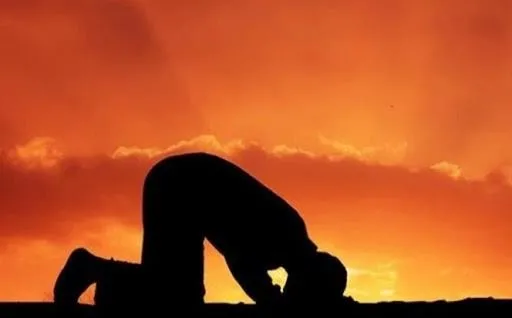 Prof. Dr. Nihat Hatipoğlu yazdı: Namaz dinin direğidir-8