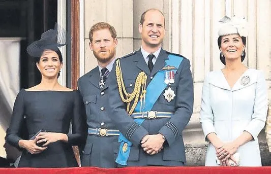 peri-masali-bitti-ingiliz-kraliyet-ailesinin-en-buyuk-kabusu-harry-bosanir-gelirse-1685826747134.jpeg Peri masalı bitti! Prens Harry ile Meghan Markle boşanıyor...-2