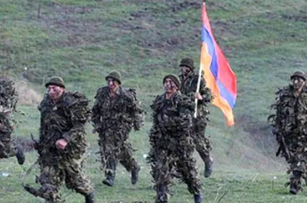 İşgalci Ermenistan ordusu çöküyor: Yiyecek ve cephaneleri bitince cephelerden geri çekildiler
