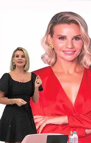 Esra Erol ve Türk Kızılayı “Uzaktan eğitime yakın destek” projesini başlattı! 'Bir tablet bir gelecek'