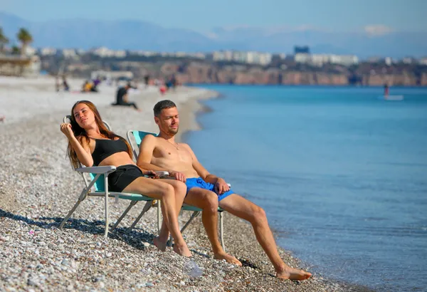 son-dakika-antalyadan-icinizi-isitacak-fotograflar-gunesin-keyfini-turistler-cikardi-1613215911896.jpg SON DAKİKA: Antalya'dan içinizi ısıtacak fotoğraflar! Güneşin keyfini turistler çıkardı-4