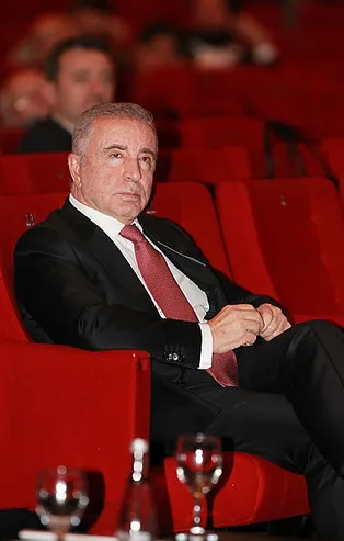 Ünal Aysal'a 440 milyon liralık icra şoku! İtirazı reddedildi, Les Ottomans satışa çıktı