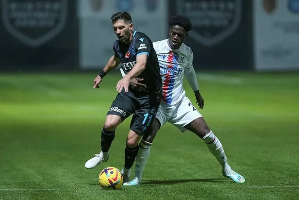 trabzonspor-hazirlik-macinda-crystal-palace-ile-2-2-berabere-kaldi-1670436886777.jpeg