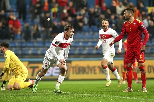 Yola çıktık geliyoruz