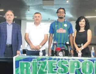 Loic Remy 2+1 yıllığına Rize’de