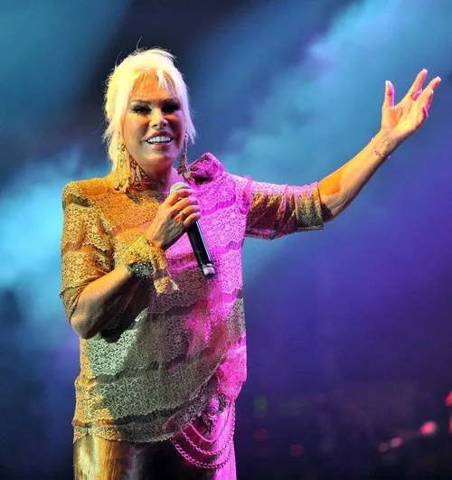 Ajda Pekkan Bursa'da 3 bin 500 kişiye unutulmaz bir gece yaşattı-2