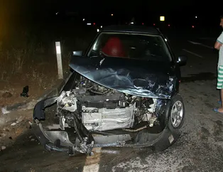 Kavşakta feci kaza! Minibüsle otomobil birbirine girdi