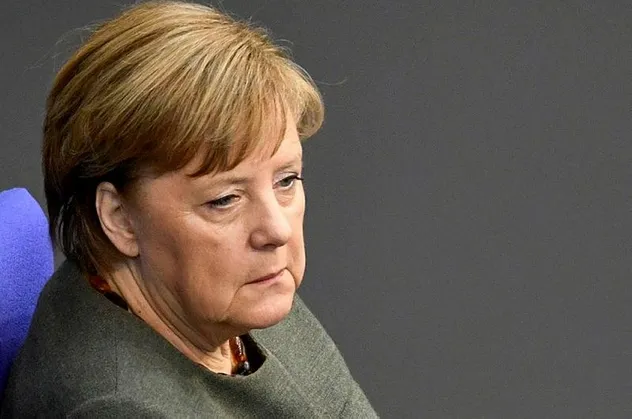 Son dakika: Almanya Başbakanı Merkel, darbeci Hafter ile bir araya geldi