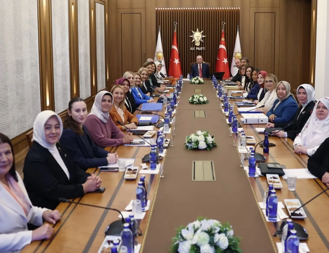 Başkan Erdoğan AK Parti’nin kadın belediye başkanlarını kabul etti