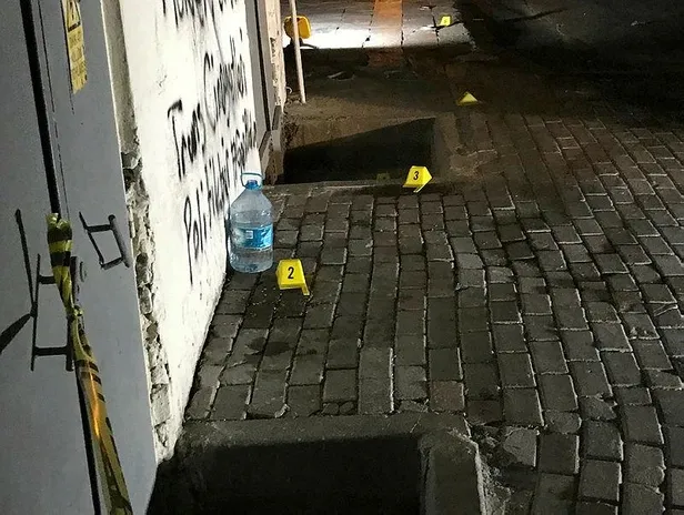 Son dakika: İstanbul’da gece yarısı iki ilçede ‘nişan atma’ kavgası: 1 ölü 5 yaralı-3