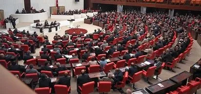TBMM'de gizli yapılan olağanüstü toplantıda, hükümete gerektiğinde Kıbrıs'a müdahale yetkisi verildi.