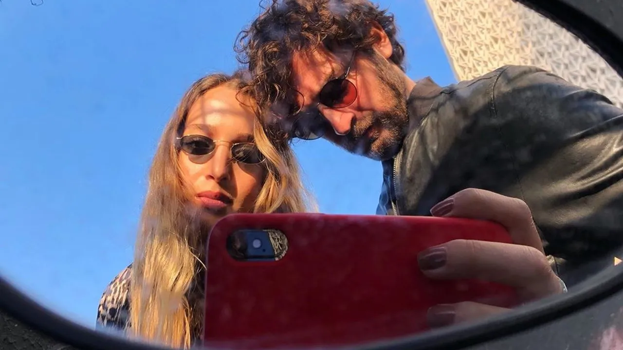 Kardeşlerim’in Orhan’ı Cüneyt Mete tatilde aşka geldi! 4 yıl önce evlenmişler! Eşi bakın kim çıktı! Meğer Kuruluş Osman’ın güzeliyle... - 39