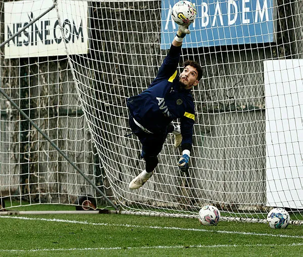 mke-ankaragucu-fenerbahce-canli-mac-izle-ankaragucu-fenerbahce-maci-canli-izle-bedava-kesintisiz-sifresiz-1666018646318.jpg MKE Ankaragücü - Fenerbahçe MAÇ SONUCU 0-3-3