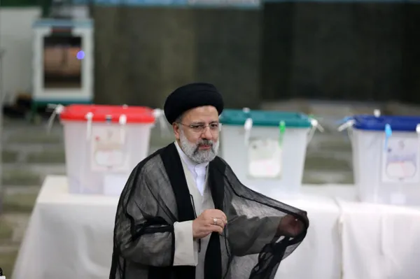 son-dakika-ibrahim-reisi-kimdir-iranda-resmi-olmayan-sonuclara-gore-ibrahim-reisi-8-cumhurbaskani-secildi-1624084622925.jpg SON DAKİKA: İbrahim Reisi kimdir? İran'da resmi olmayan sonuçlara göre İbrahim Reisi 8. Cumhurbaşkanı seçildi-8