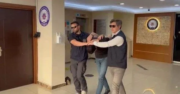 camide-alkol-alan-gence-savcidan-ders-gibi-mutalaa-halasindan-skandal-savunma-1695020038330.jpeg Camide alkol alan şüpheli için savcıdan ders gibi mütalaa! "Hadi bulun" demişti "ofansif mizah" diye kendini savundu-3