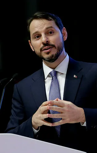 Berat Albayrak'tan Fransa'da kritik temas