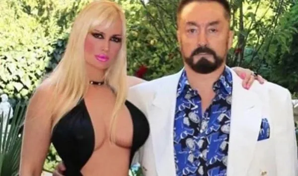 1665422219659.jpeg Adnan Oktar bir numaralı kediciğinden duruşmaya damga vuran sözler: Gücü kuvveti yerinde Adnan Oktar'a aşığım-4