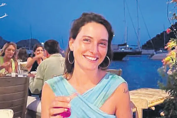 kaan-urgancioglunun-yakalandigi-guzel-bakin-kim-cikti-meger-en-yakin-arkadasinin-eski-sevgilisiyle-1658957286102.jpg Kaan Urgancıoğlu’nun yakalandığı güzel bakın kim çıktı! Meğer en yakın arkadaşının eski sevgilisiyle...-6