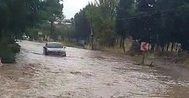 Sağanak yağış Çanakkale’yi vurdu! Dere taştı: Sürücüler zor anlar yaşadı