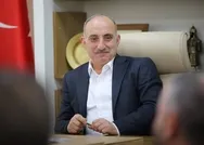 Sakaryadan acı haber! Makamında kalp krizi geçiren Erenler Belediye Başkanı Fevzi Kılıç yaşamını yitirdi