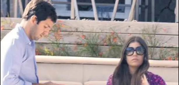 Hemen cebe sarıldı