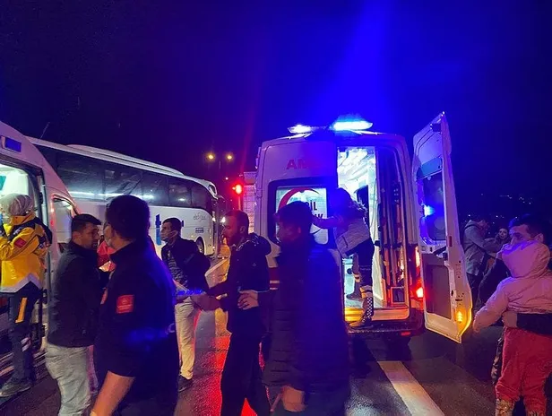 sakaryada-zincirleme-kaza-anadolu-otoyolu-kilitlendi-1639866345287.jpeg Sakarya'da zincirleme kaza! Anadolu Otoyolu kilitlendi-1