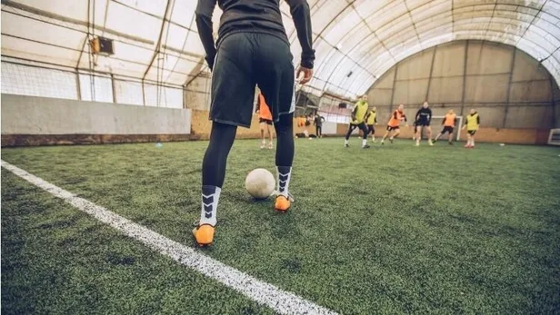 Halı sahalar açık mı kapalı mı? Halı saha maçları yasak mı serbest mi? Çalışma saatleri…-2