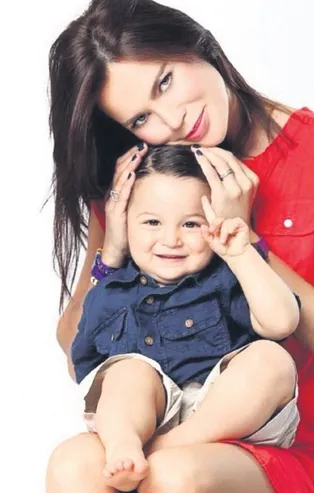 Ana acı! Ebru Şallı oğlu Pars'ı yaşatmak için 1 yıl boyunca ilik verdi