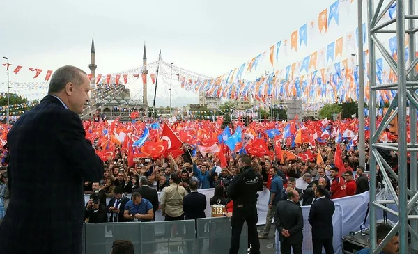 Cumhurbaşkanı Erdoğan: Birileri fitne kaynatıyor-3
