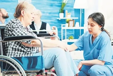 Yaşlılara bakım sigortası geliyor