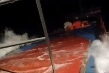 Batan gemide acı bekleyiş