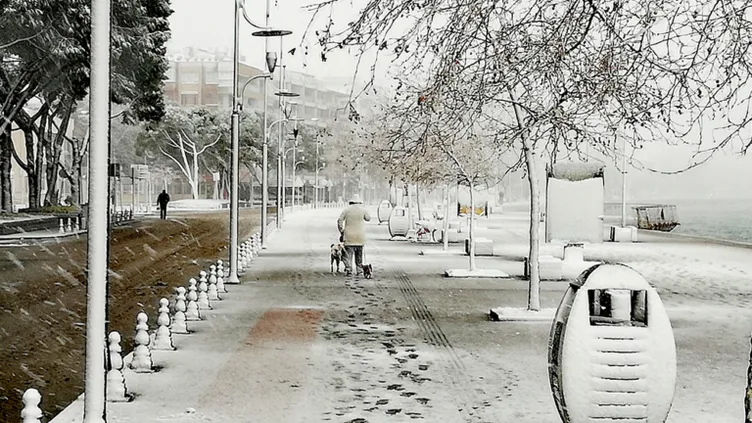 ▶️ Çanakkale'de yüksek kesimler beyaza büründü!