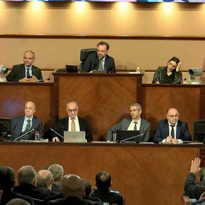 İBB Meclisinde CHP ve Ekrem İmamoğluna ulaşım tepkisi: Yalanlarınızı yüzünüze vuracağız