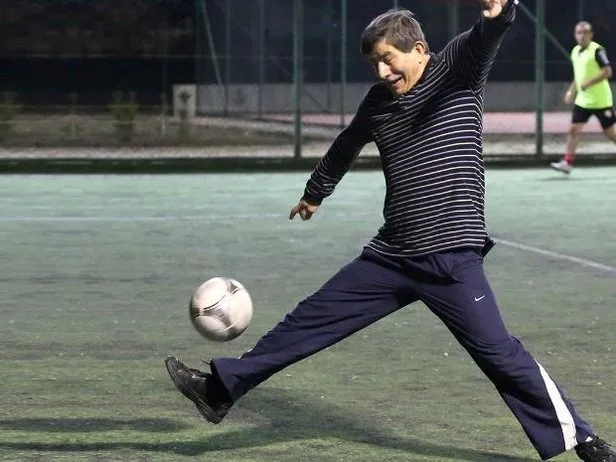 gelecek partisi genel baskani ahmet