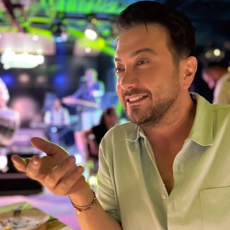 40-kilo-veren-onur-buyuktopcu-son-haliyle-soke-etti-zayiflamanin-da-derdi-ayri-1767958089587.jpg 40 kilo veren Onur Büyüktopçu son haliyle şoke etti: Zayıflamanın da derdi ayrı-6