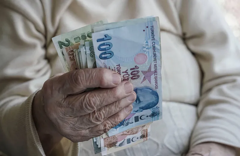 Merkez'in anketi sonrası fark değişti! Memur ve memur emeklisi ne kadar, kaç TL maaş alacak? Öğretmen, polis, hemşire, doktor...-13