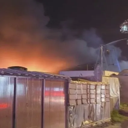 Tuzla’da fabrika yangını