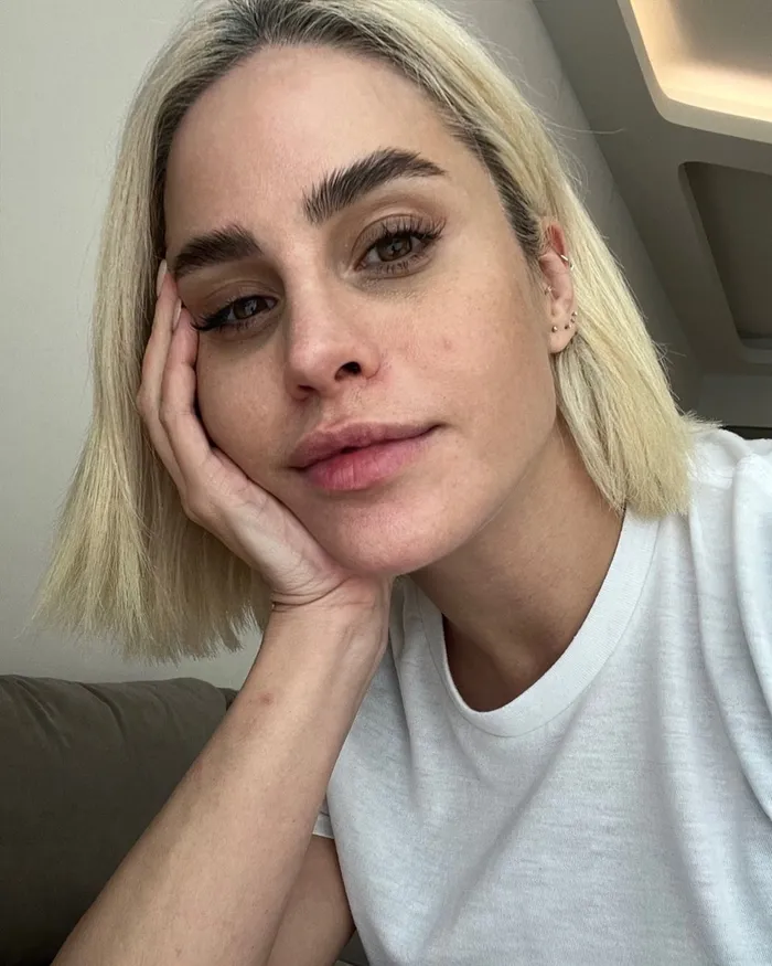 busra-pekinden-anne-kiz-paylasimi-yakin-cevrem-biliyor-siz-de-bilin-deyip-mujdeyi-duyurdu-1702378395361.jpg Büşra Pekin’den anne-kız paylaşımı! “Yakın çevrem biliyor, siz de bilin” deyip müjdeyi duyurdu!-6