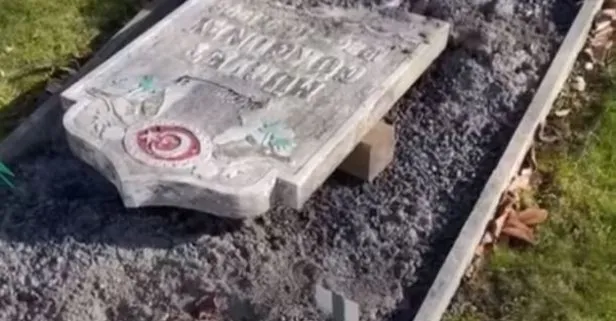 Avrupa’nın göbeğinde Müslüman mezarlığına saldırı